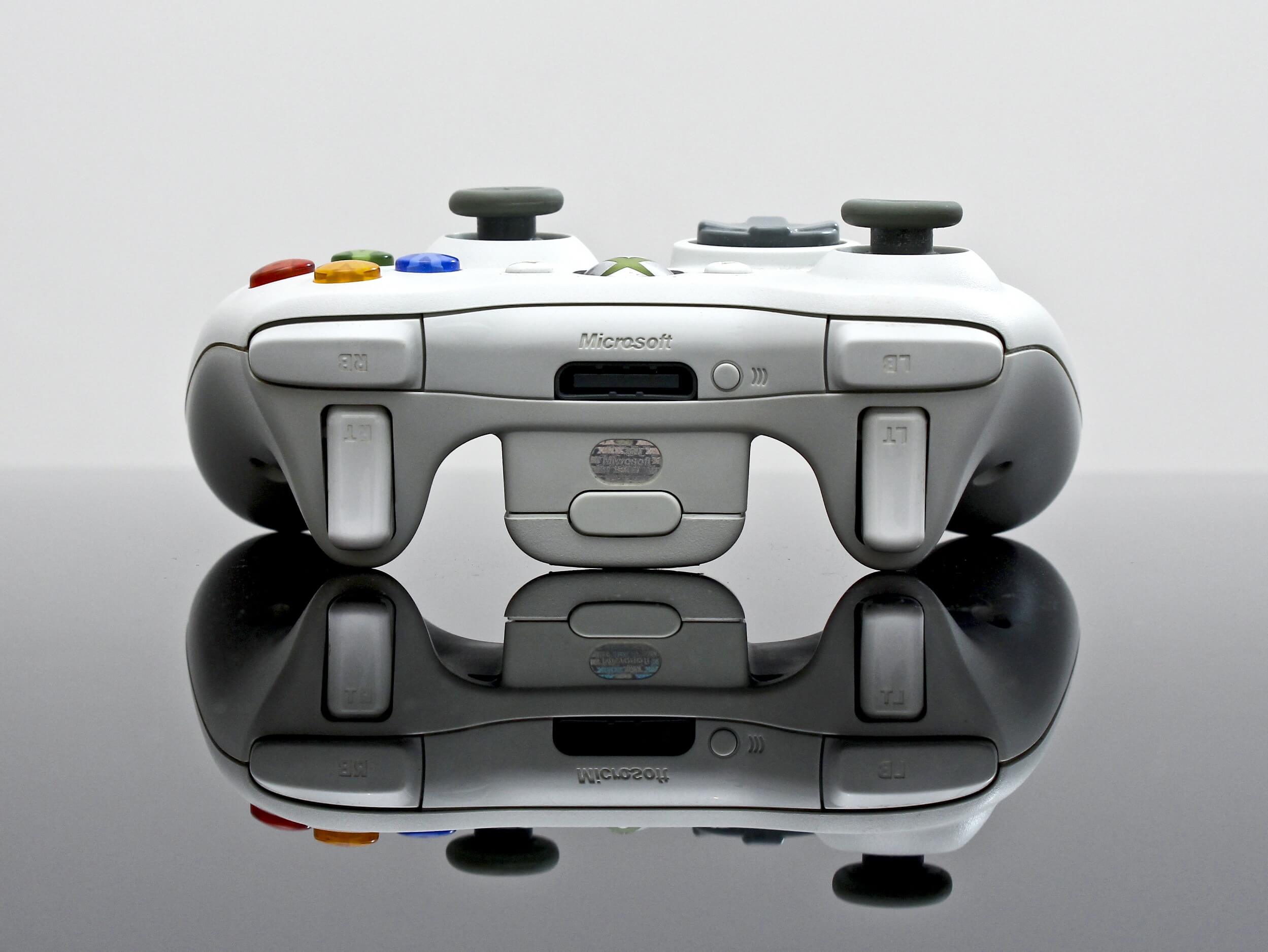 technology-game-controller-reflection-vehicle-gadget-1036437-pxhere.com